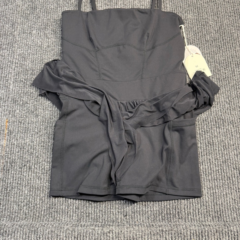 NWT Blogilates Barre Romper MEDIUM Jet Black Activewear Skirt Bodysuit Pockets - Picture 6 of 13